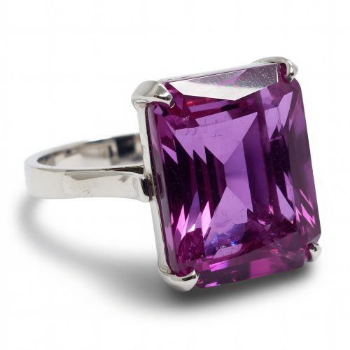 Prsten od bijelog zlata s aleksandritom (14.95 ct), 8.1 g